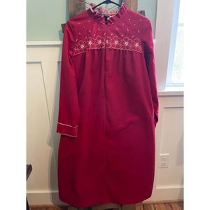 Vintage Delia Red Long Sleeve Zip Front Robe Size Small Embroidered
